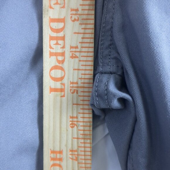 Signature Gold Levi Strauss Light Gray Cargo Shorts Mens 46 Hits At The Knee NWT - Picture 5 of 16